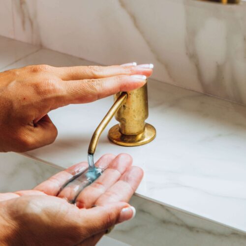 Unlacquered brass soap dispenser - Image 2