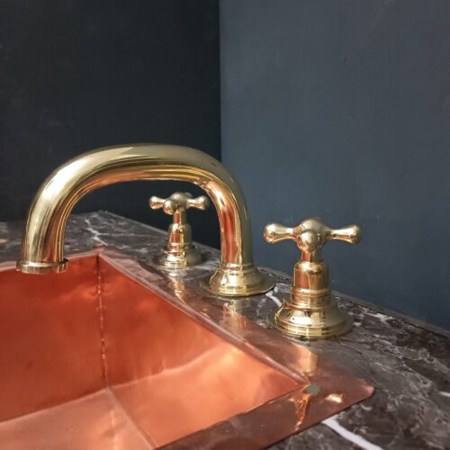 Deck Mounted Bathroom Faucet