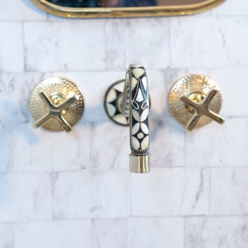 Handcrafted Cobra Wood & Brass Wall Mounted faucet - Image 3