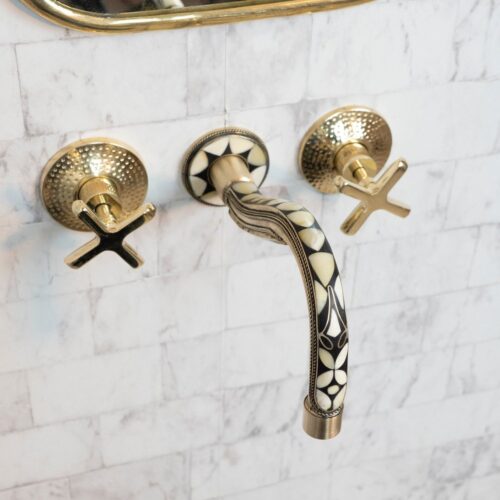 Handcrafted Cobra Wood & Brass Wall Mounted faucet - Image 9