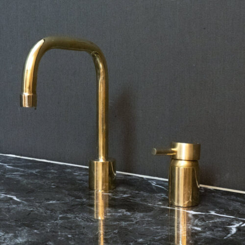 Unlacquered Brass Deck Mounted Basin Faucet - Image 3